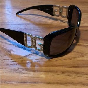 Dolce & gabbana sunglass DG